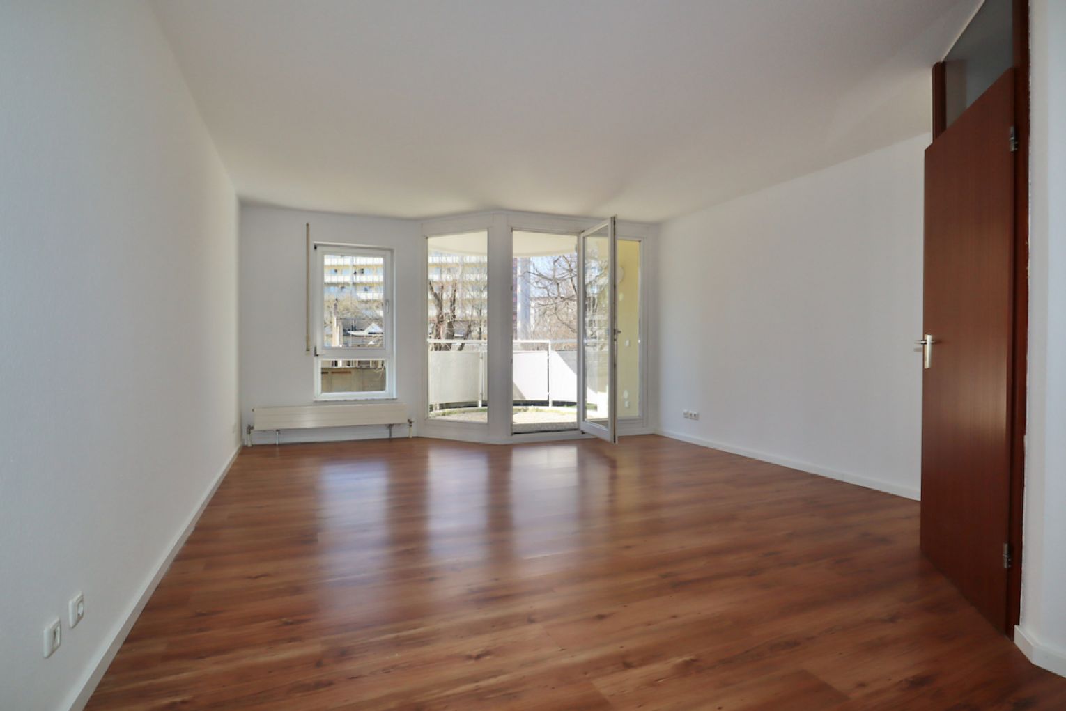 2 Zimmer • in Chemnitz • Bernsdorf • mit Balkon • Aufzug • Tiefgarage • am Uni-Campus • zur Anlage