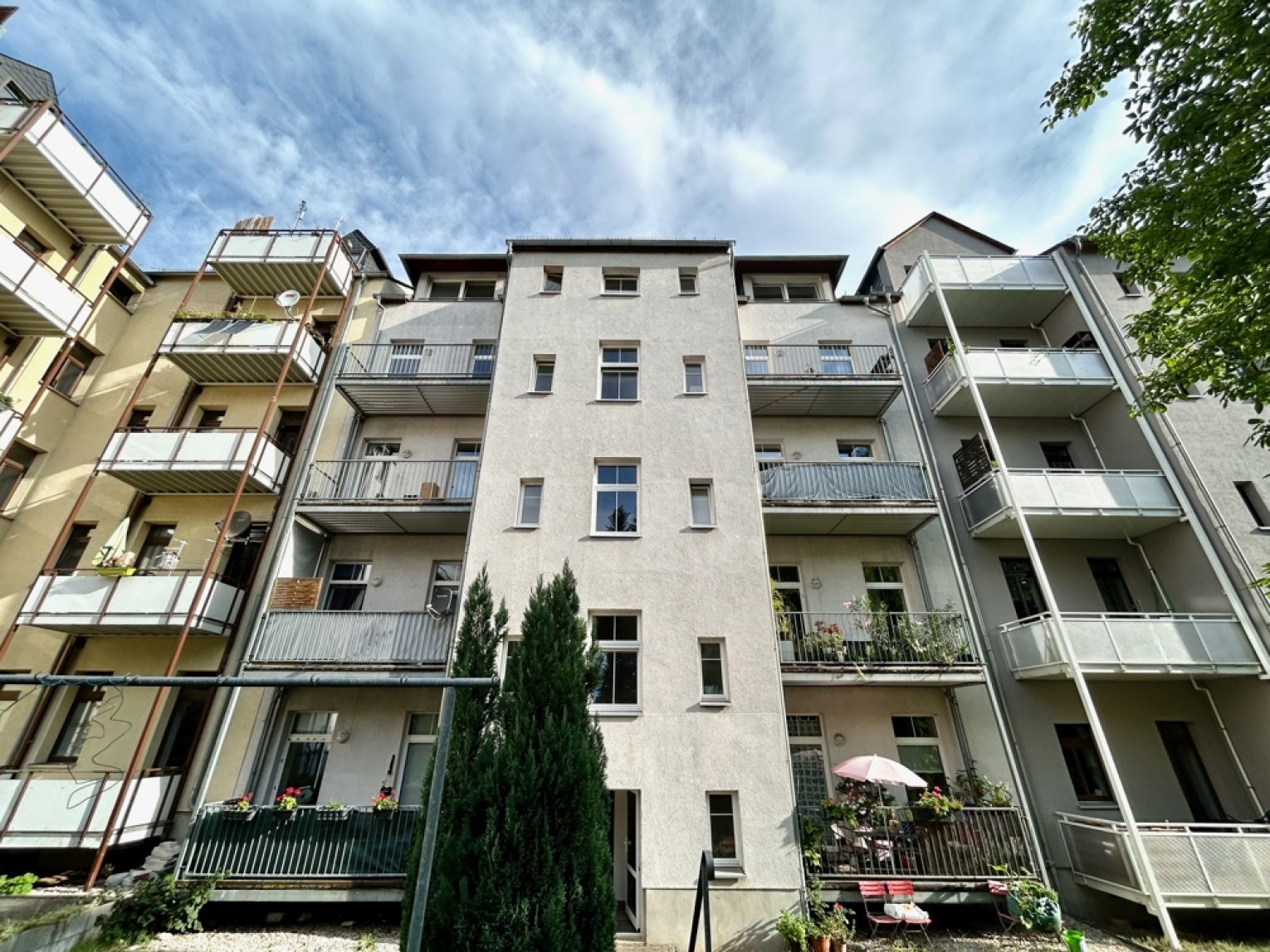 Altbau • Kaßberg • Chemnitz • 2-Raum Wohnung • Südbalkon • direkt mieten!