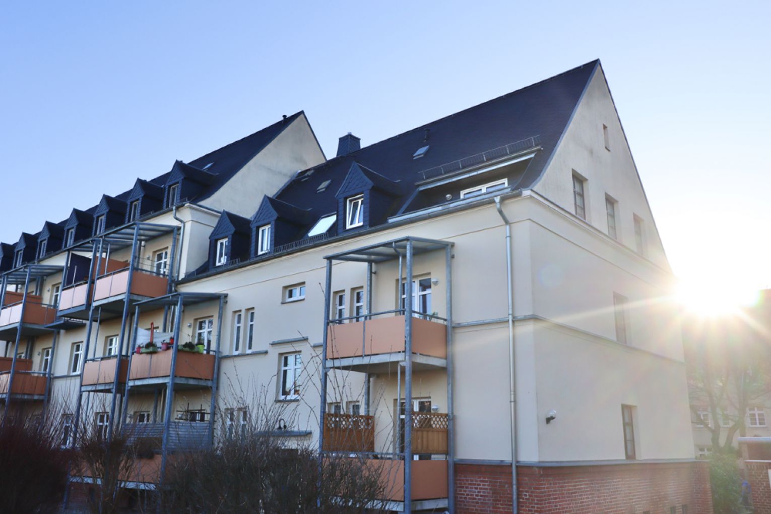 2-Raum Wohnung • Maisonette • Gablenz • Stellplatz • Tageslichtbad • Balkon • Küche • jetzt anrufen