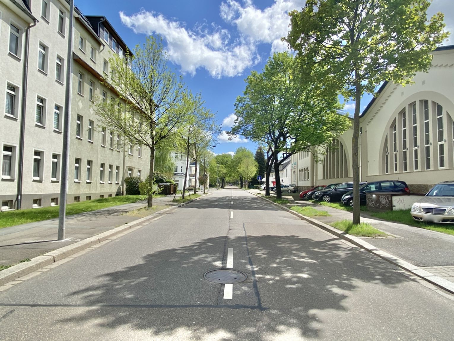 2 Büroräume • Altendorf • Gewerbe • Fabrikgebäude • modern • in • Stellplatz • zur Miete