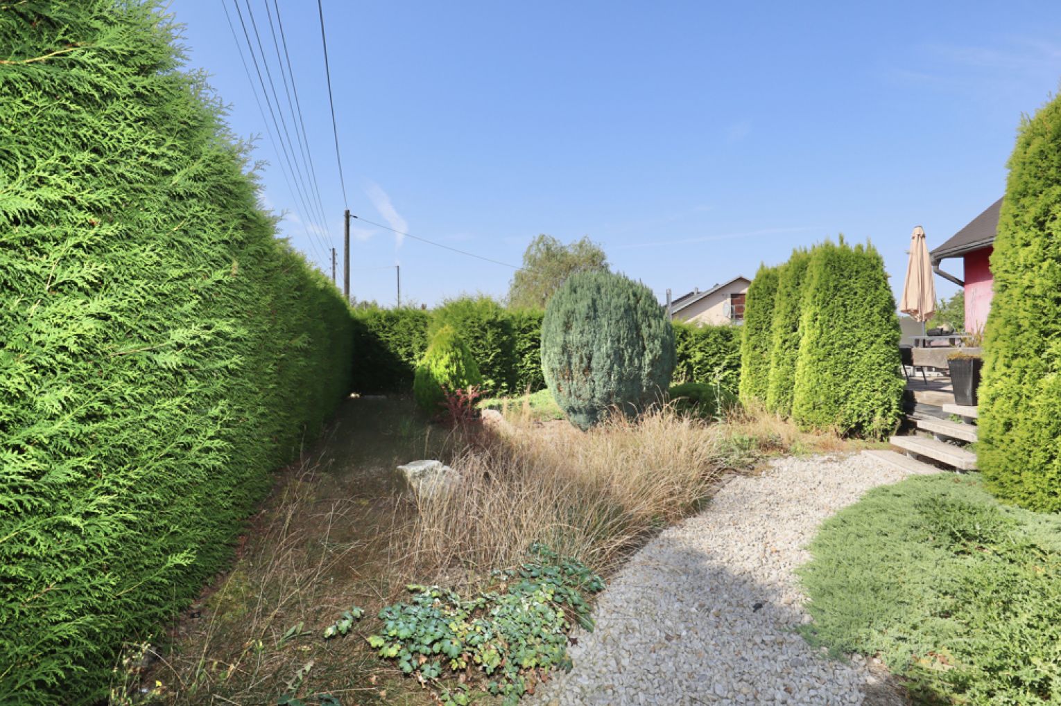 Einfamilienhaus • viel Fläche • 5-Zimmer • Kamin • eigene Gestaltungsmöglichkeiten • Königsfeld