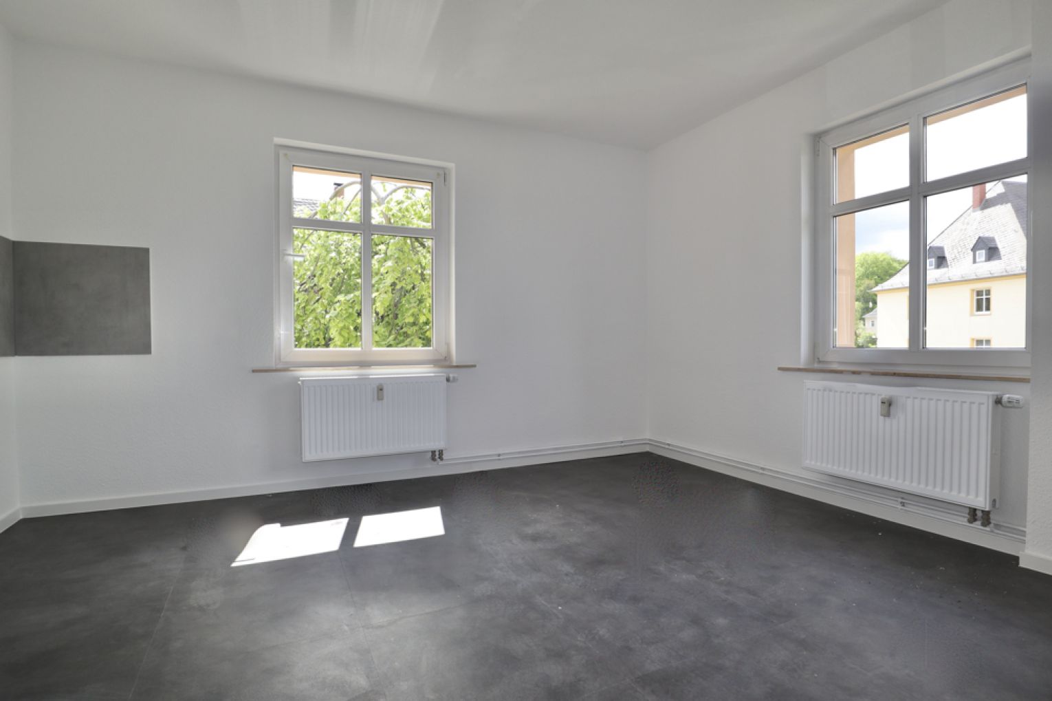 saniert • moderne 3-Raum Wohnung • Chemnitz • mieten • Tageslichtbad • Borna-Heinersdorf • ruf an