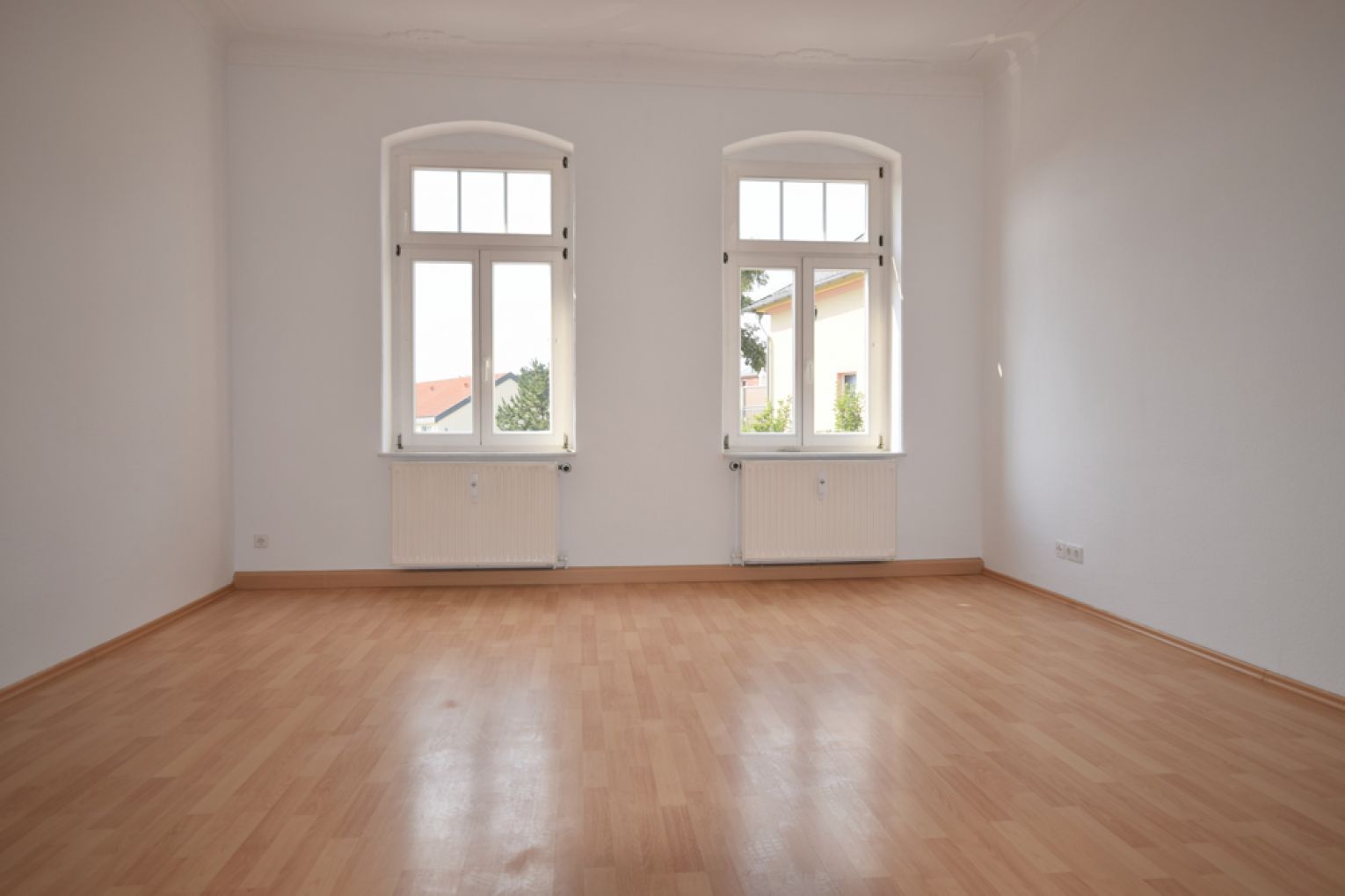 3 Zimmer • optionale Einbauküche • Wanne • Tageslichtbad • Balkon • Stellplatz • zentrumsnahe Lage