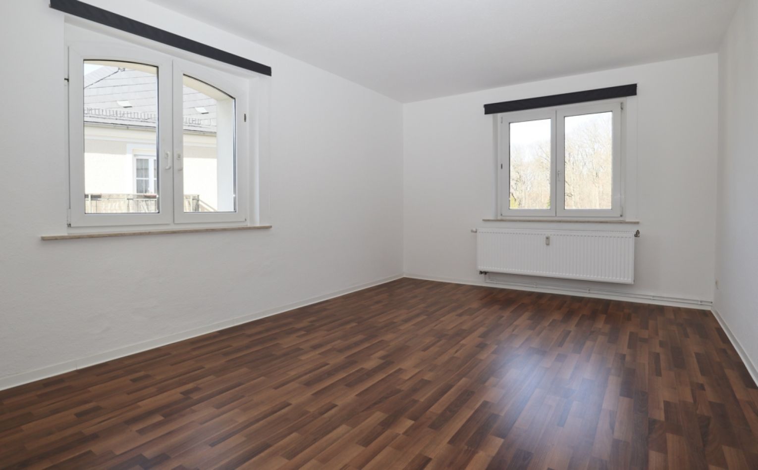 4-Zimmer Wohnung • Tageslichtbad • Einbauküche • Ebersdorf • ruhige Lage • Termin vereinbaren