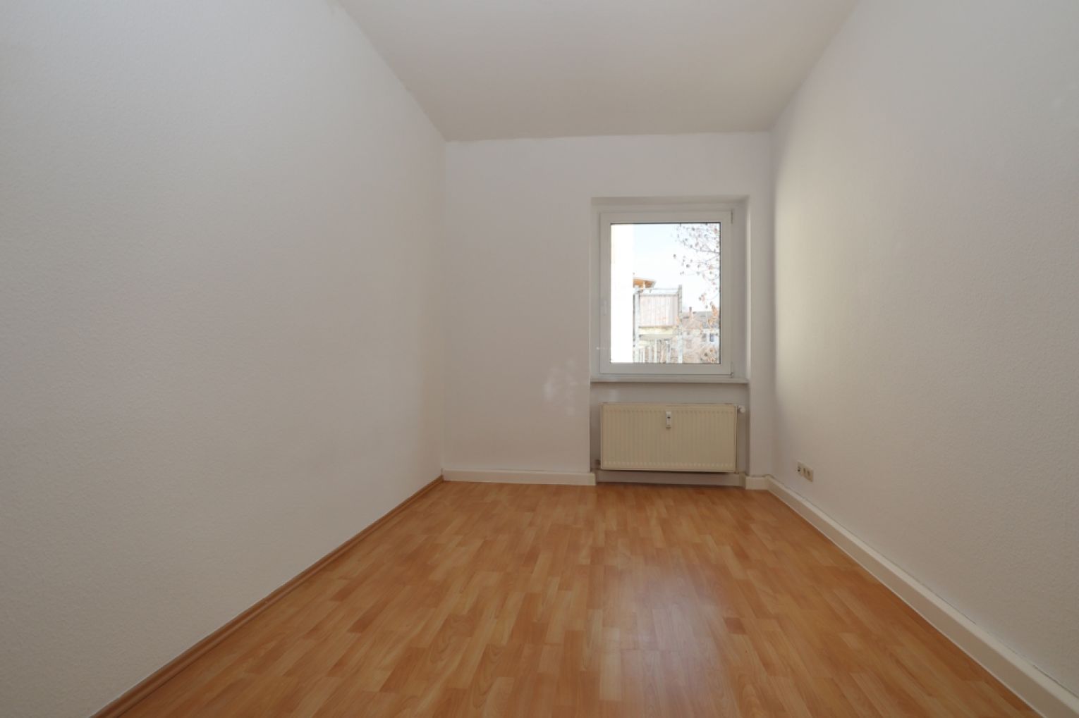 2-Raumwohnung • Schloßchemnitz • 2-Zimmer • perfekte Single-Wohnung • Einbauküche • mieten