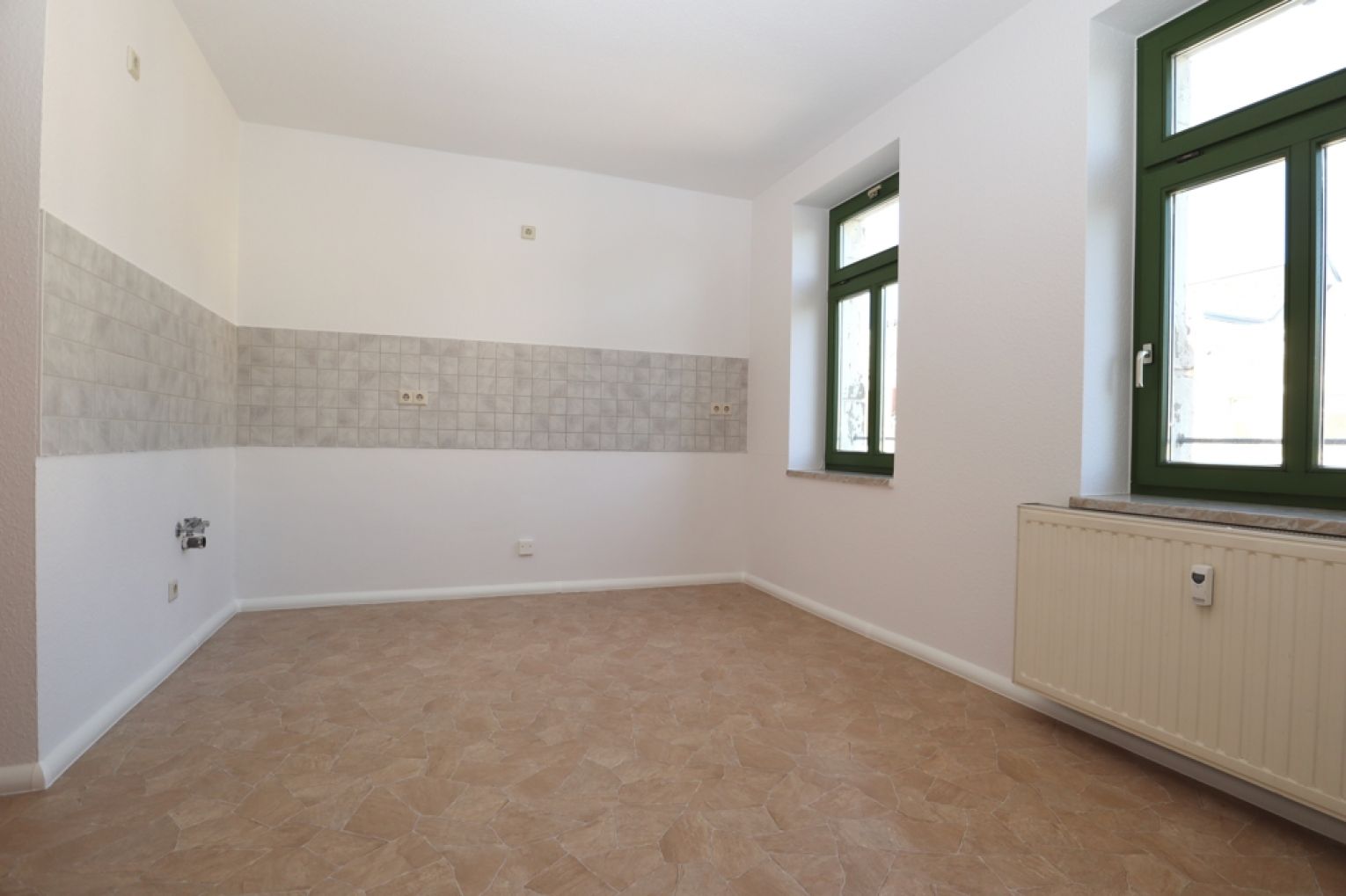 Gablenz • 2-Raum Wohnung • Dachgeschoss • Wanne • in Chemnitz • Studentenviertel • Nahe Uni • mieten