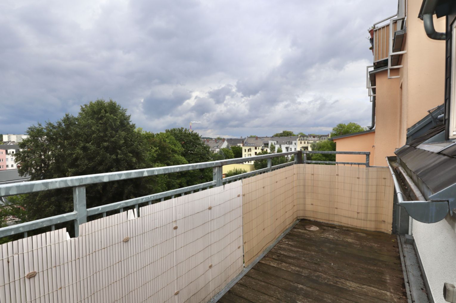 Dachgeschoss • 4-Raum Wohnung • Chemnitz • Maisonette • Balkon • Kaßberg • Tageslichtbad • ruf an