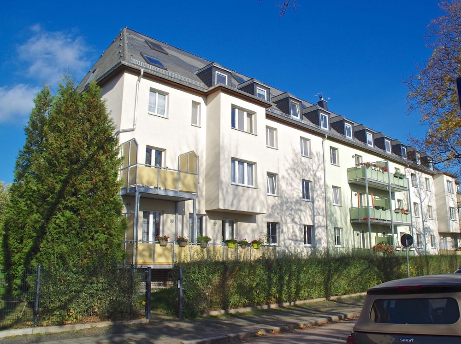 3 Zimmer • ruhige Lage • Maisonette • 2 Bäder mit Wanne • Laminat • Hochparterre • TOP • Mieten