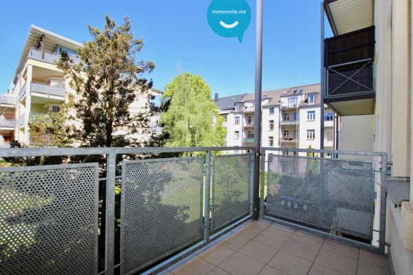 mitten auf dem Schloßberg • 2 Zimmer • neues Laminat • mit Balkon • mit Küche • zur Miete