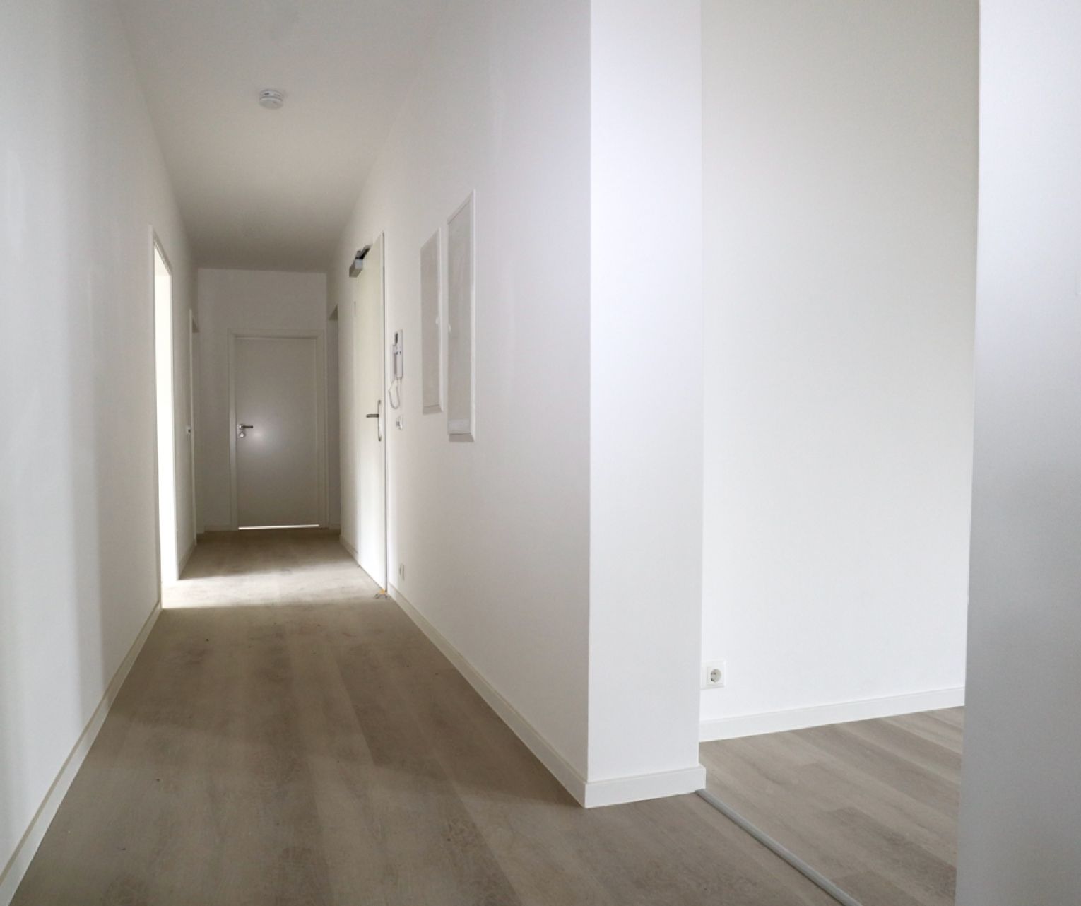 große 5-Zimmer Wohnung • zur Miete • Balkon • Tageslichtbad • Stellplatz • Erstbezug • jetzt anrufen