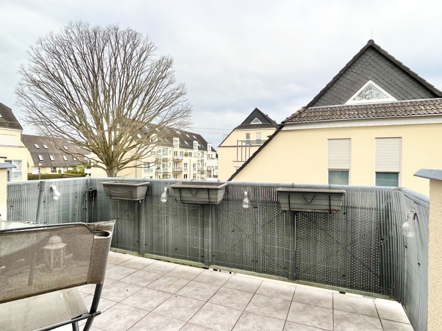 Balkon • Stellplatz • ruhig • schöner Grundriss • 4 Zimmer Wohnung  • Röhrsdorf • bald wieder frei