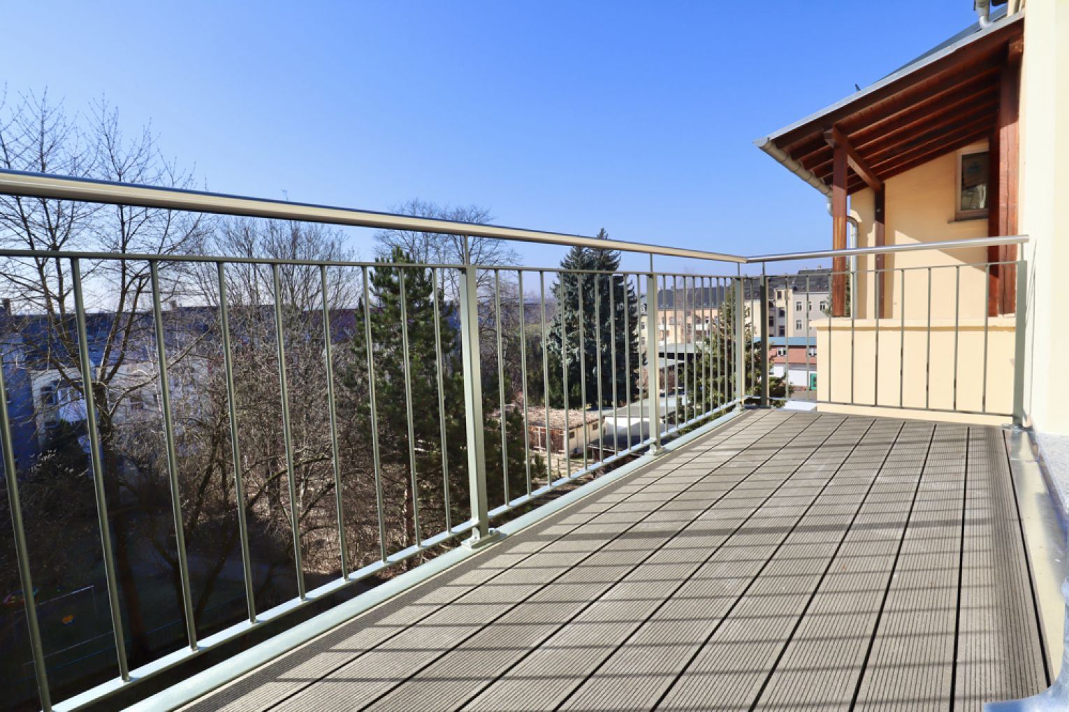 5-Zimmer • Erstbezug • Maisonette • Fußbodenheizung • Tageslichtbad • Terrasse • Balkon • Sonnenberg