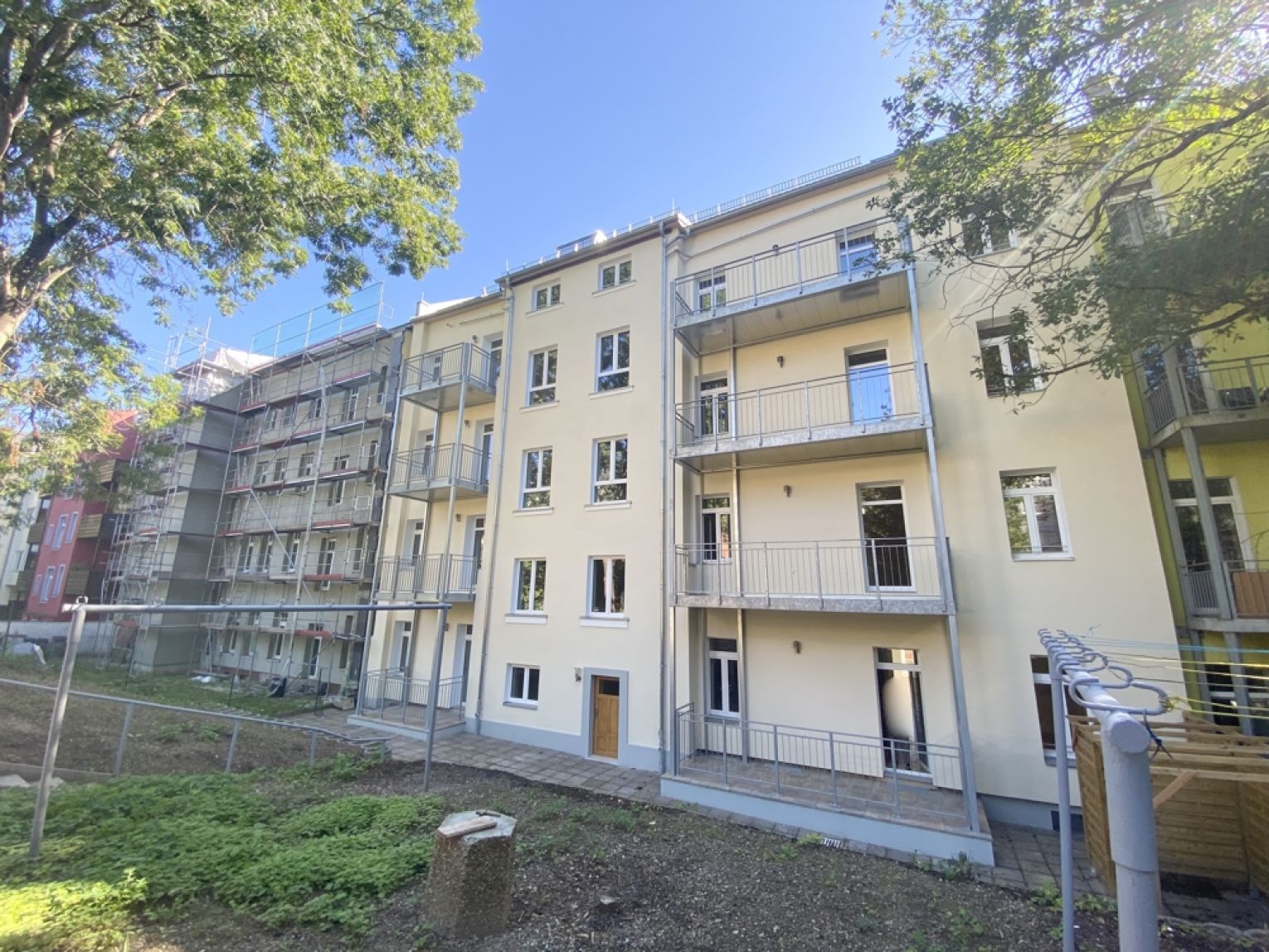 4-Raum Wohnung • Erstbezug • Fußbodenheizung • moderne Bäder • Balkon • Mieten • Termin vereinbaren