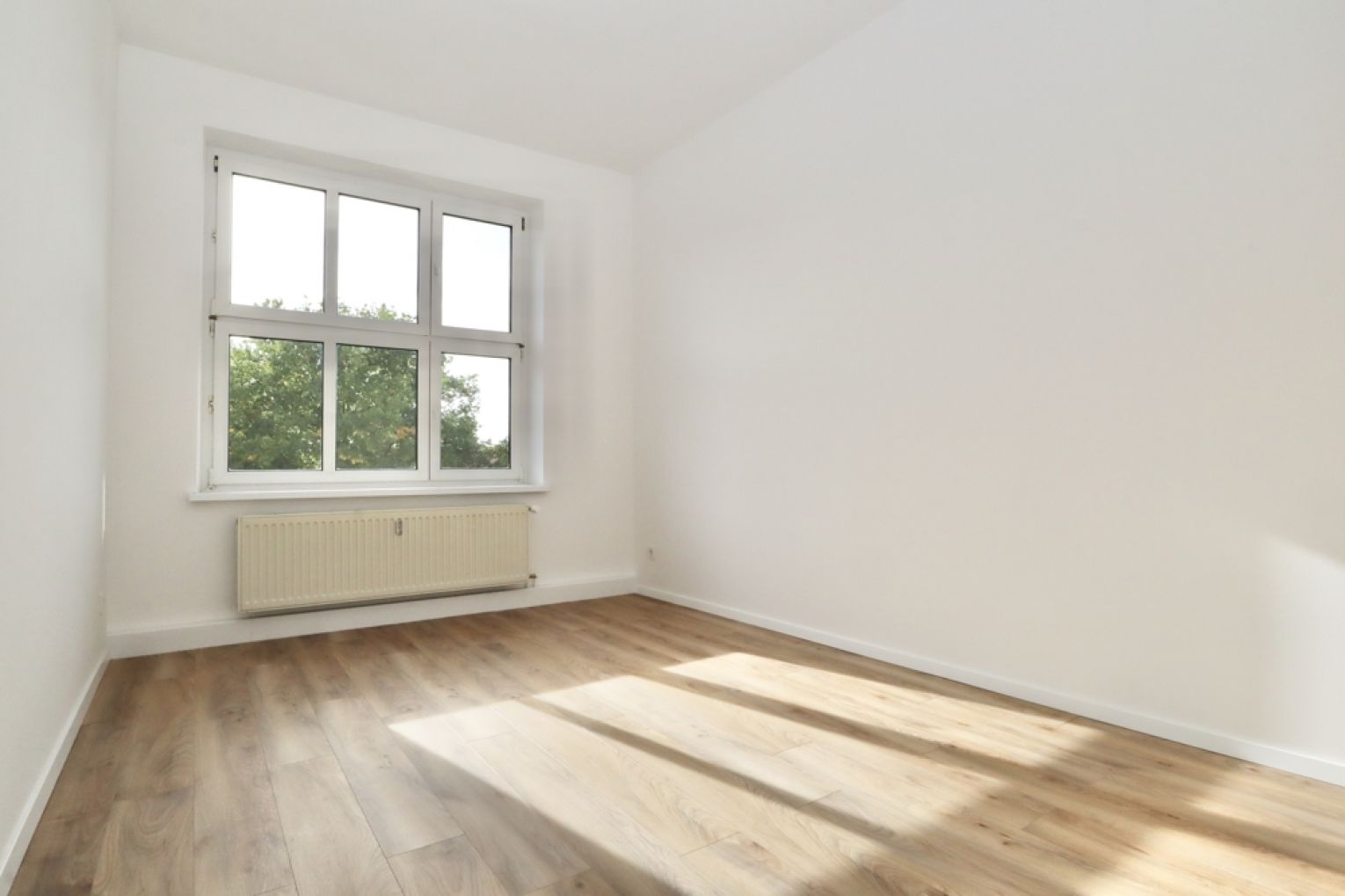 Balkon • Kappel • große 4-Raum Wohnung • Chemnitz • Tageslichtbad • lichtdurchflutet • jetzt anrufen