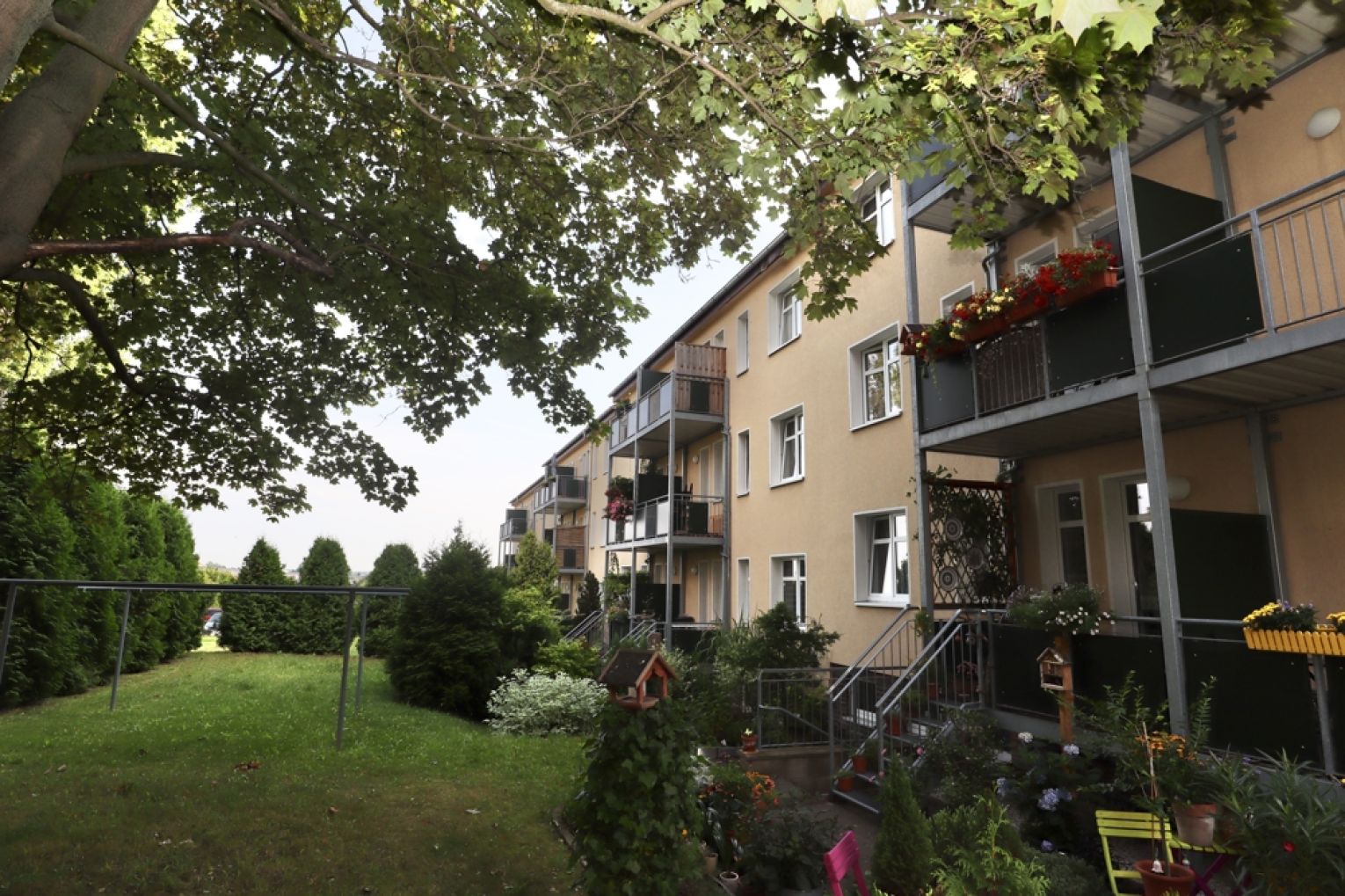 2-Raum Wohnung • Gablenz • Balkon • Tageslichtbad • Wanne • Stellplatz • schnell sein lohnt sich