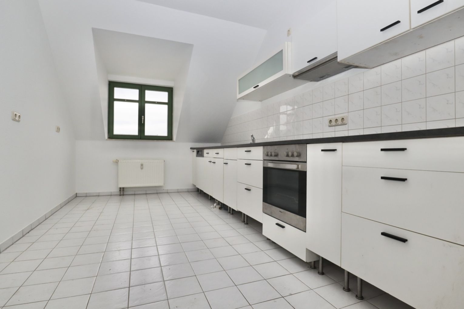Einbauküche • 2-Raum Wohnung • Dachgeschoss • Aufzug • Sonnenberg • Chemnitz • Tageslichtbad