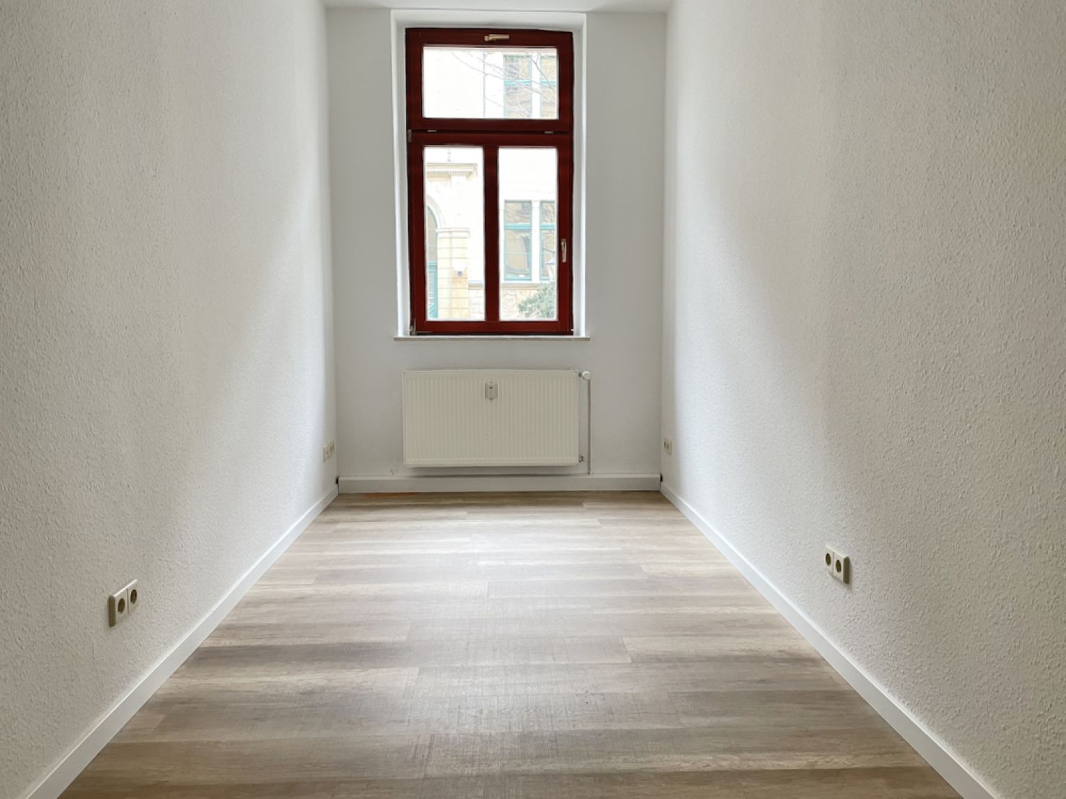 4-Raum Wohnung in Chemnitz • Balkon • moderne Bäder • Wanne/Dusche • große Wohnküche • Termin machen