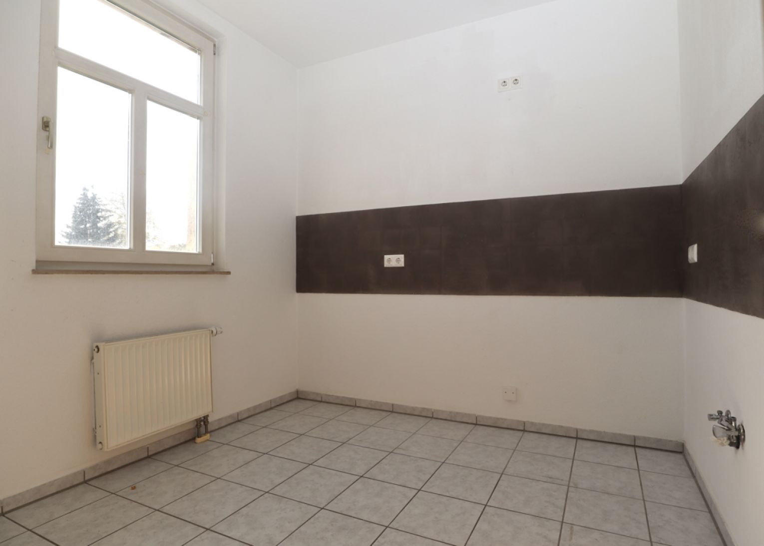 3-Raumwohnung • Rottluff • Balkon • zur Miete • Stellplatz • jetzt Besichtigungstermin vereinbaren