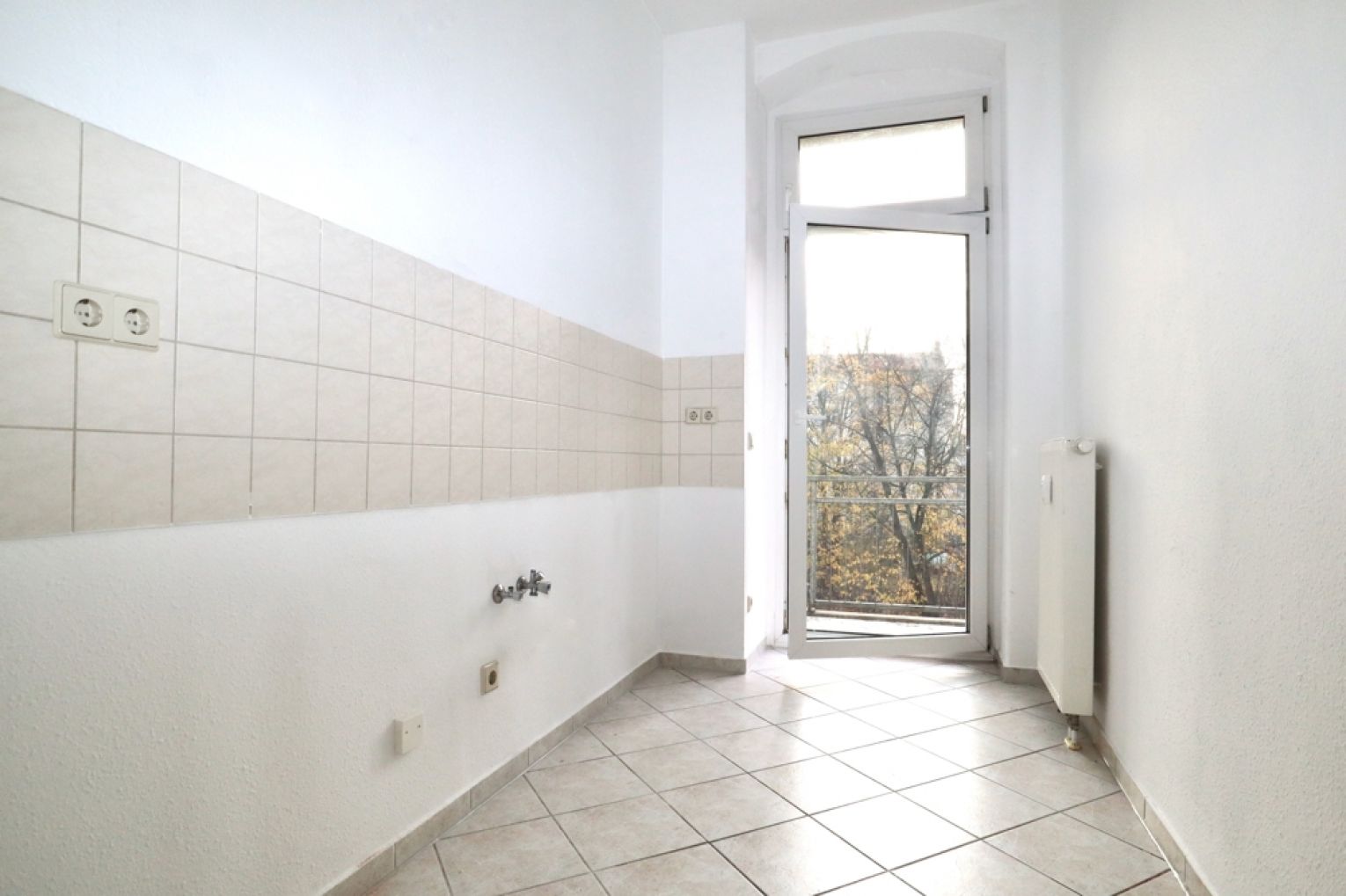 Gutschein • 3 Zimmer • mit Balkon • Stellplatz • am Uni-Campus • zur Miete • ab sofort frei!