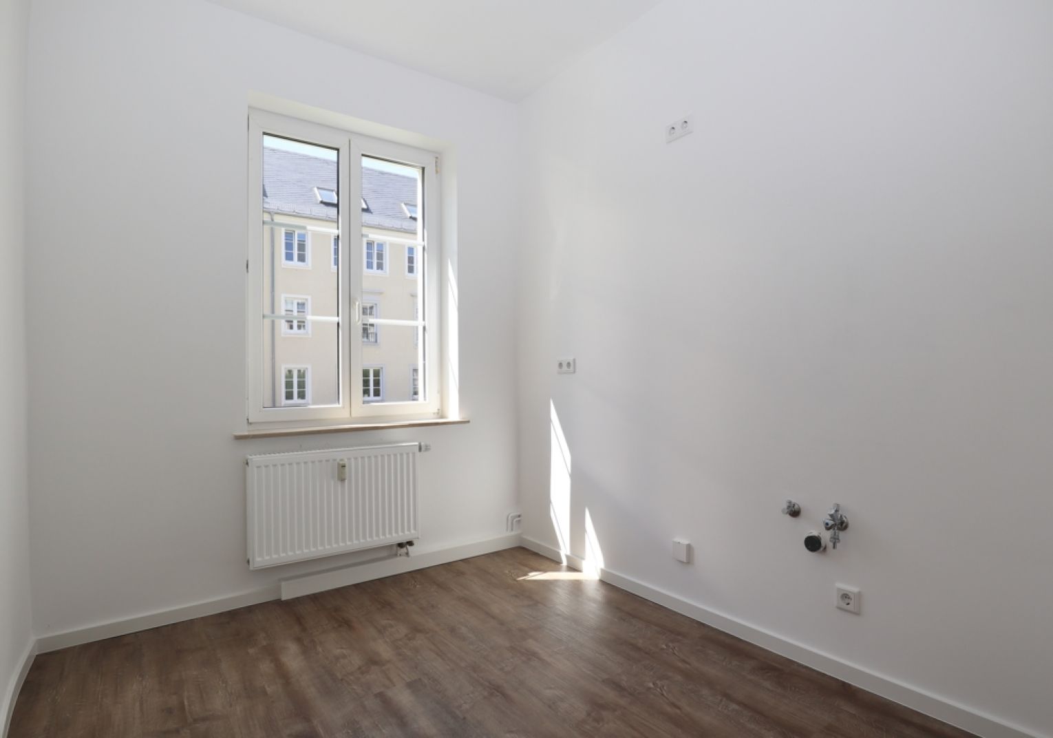 Balkon • saniert • 2-Raum Wohnung • Gutschein • Einbauküche • Ebersdorf • jetzt anrufen