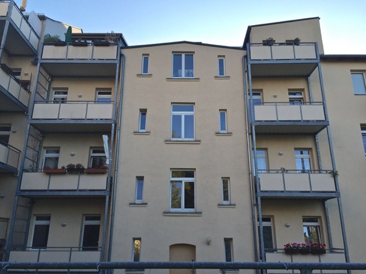 Balkon • 2-Raum Wohnung • Sonnenberg • Einbauküche • jetzt Besichtigungstermin vereinbaren