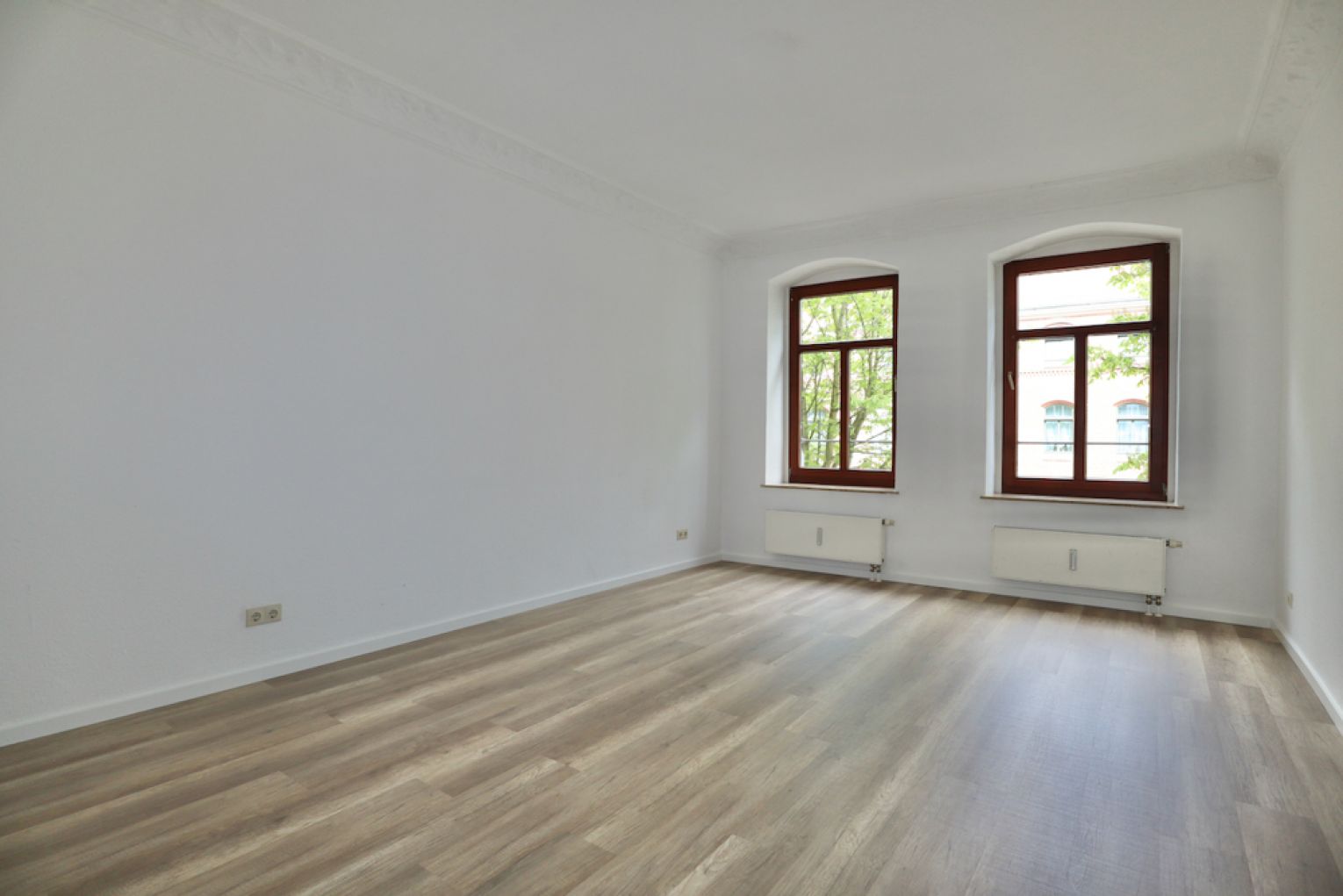 2 Zimmer • Ruhige Lage • moderner Grundriss • Balkon • neu • Einbauküche  • jetzt Termin vereinbaren