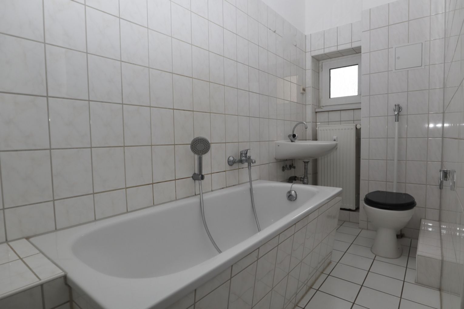 2-Raumwohnung • Schloßchemnitz • 2-Zimmer • perfekte Single-Wohnung • Einbauküche • mieten