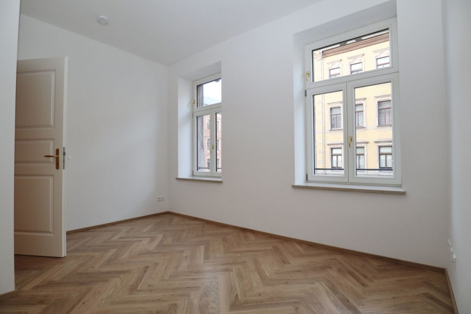 4-Raum Wohnung • ERSTBEZUG • Balkon • Tageslichtbad • Fußbodenheizung • Sonnenberg • jetzt anrufen