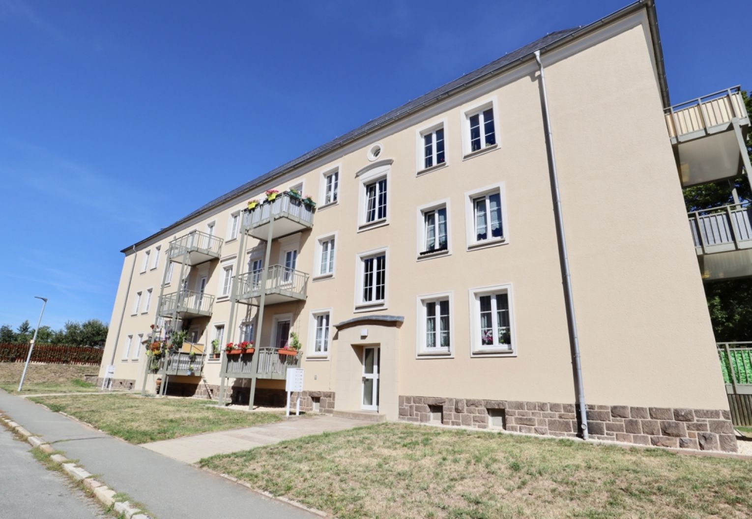 3-Raumwohnung • individueller Grundriss • Balkon • Tageslichtbad • Ebersdorf • ruhige Lage