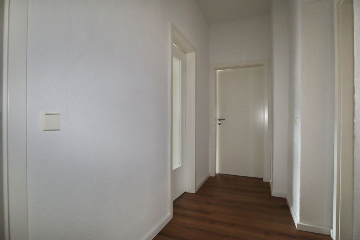 Bernsdorf • 3-Raum Wohnung in Chemnitz • Einbauküche • Stellplatz • Balkon • schnell sein