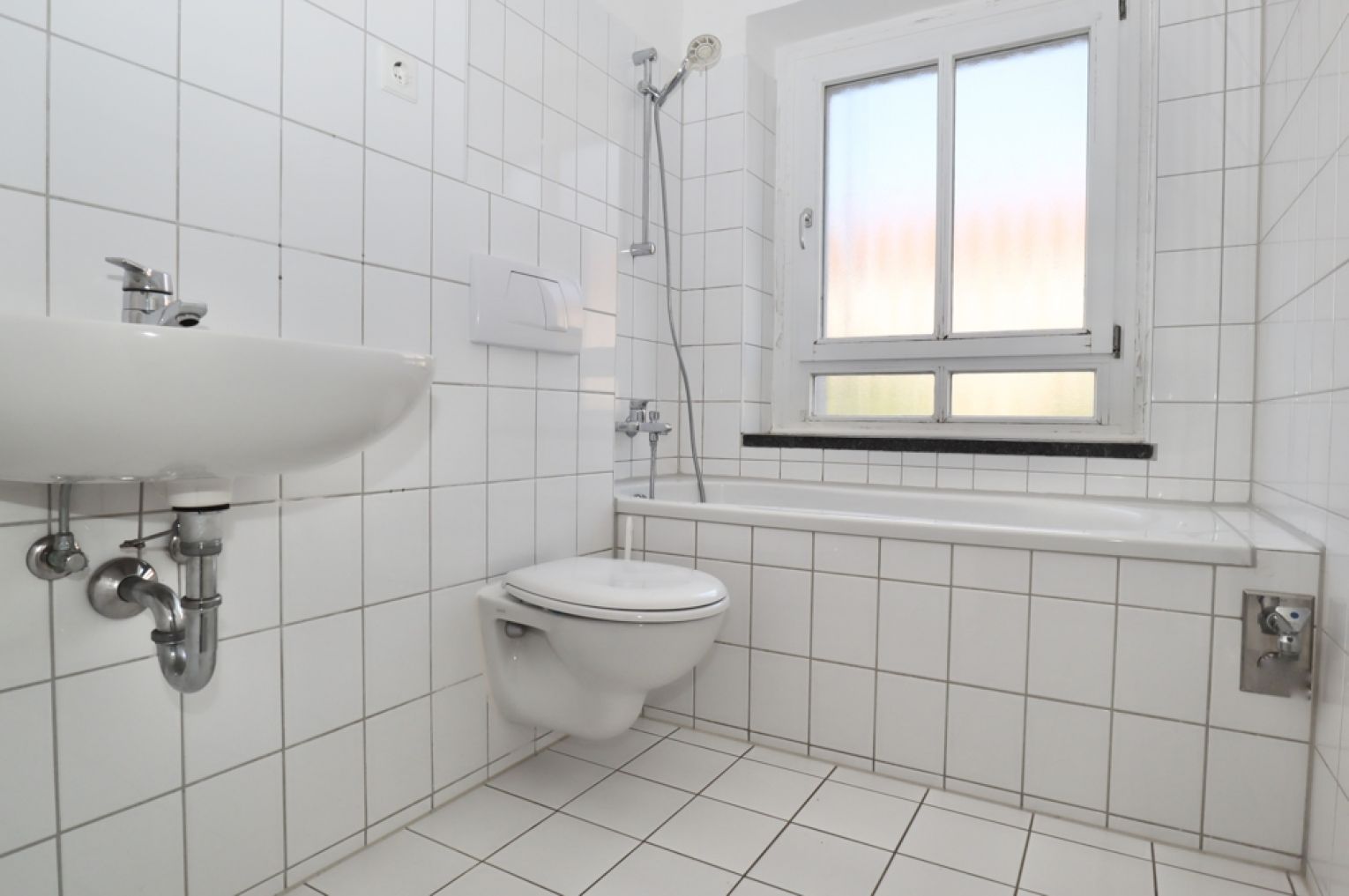 3-Raum Wohnung in Chemnitz • Balkon • Tageslichtbad mit Wanne • Lutherviertel • jetzt anrufen!