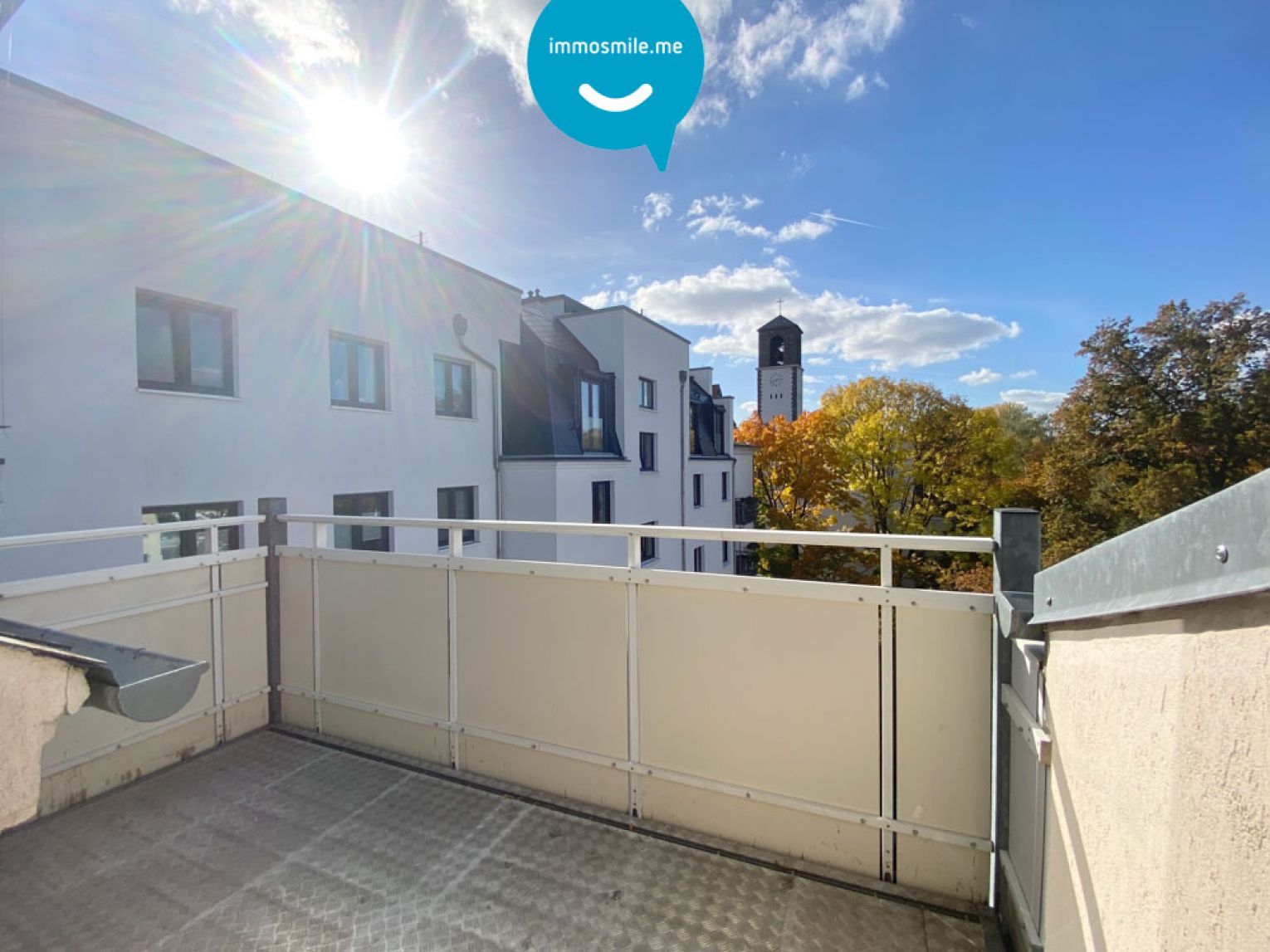 Kaßberg • Dachgeschoss • 3-Raum Wohnung • in Chemnitz • Balkon • offene Küche • modern und schick