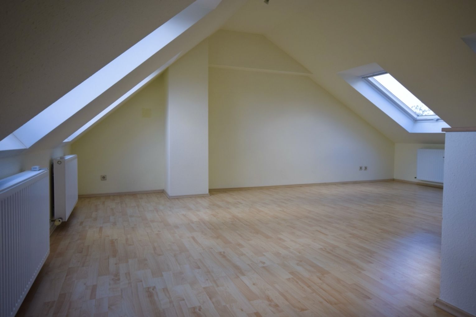 3 Zimmer • Maisonette • Sonnenbalkon • UNI-Nähe • TOP-Grundriss • nicht lang Warten!