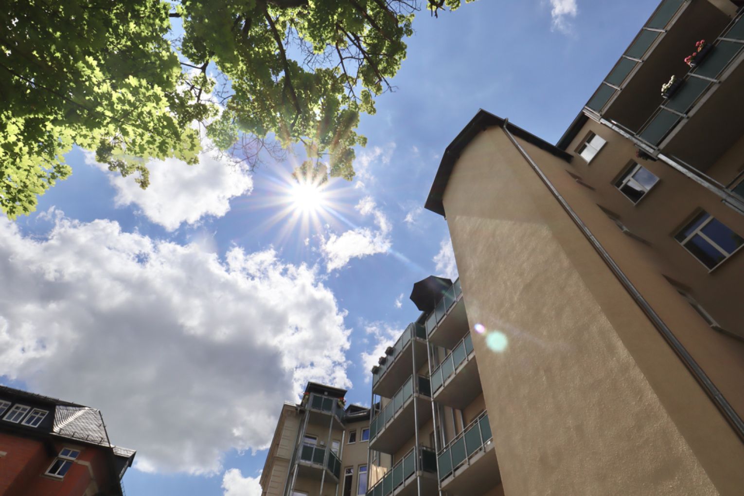 Kaßberg • 4- Raum Wohnung • modern • offene Küche • Stellplatz • in Chemnitz • jetzt anrufen