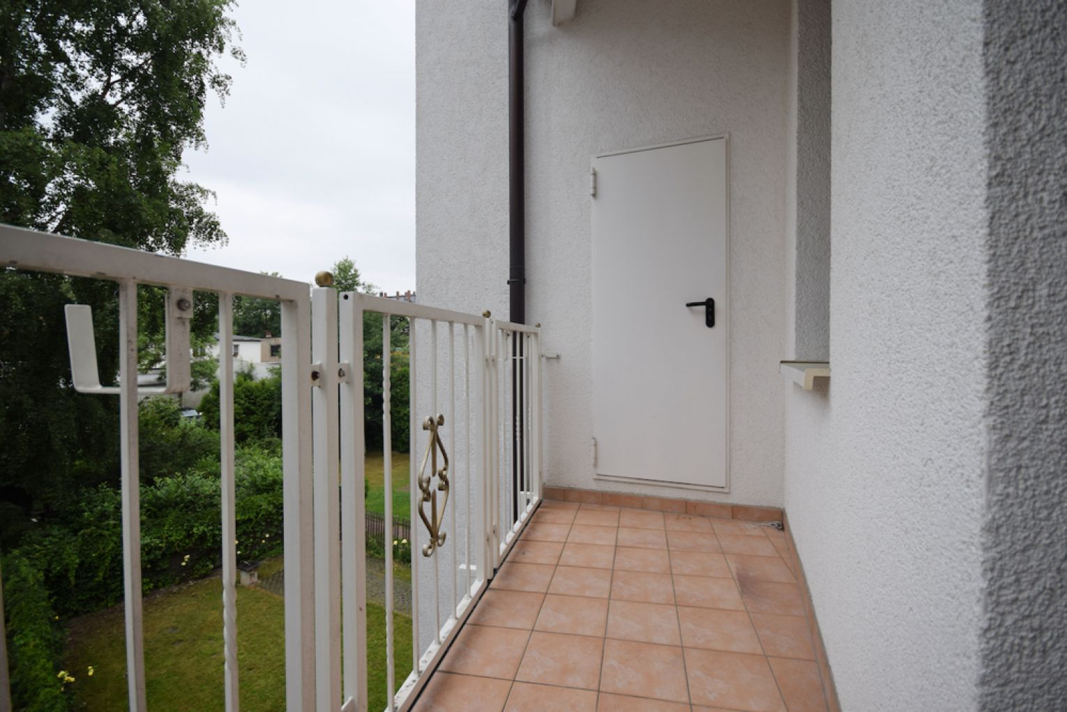 Balkon • 3-Raum • imposantes Bad mit Wanne • ruhige Lage • Küchwald • Laminat • Schlosschemnitz