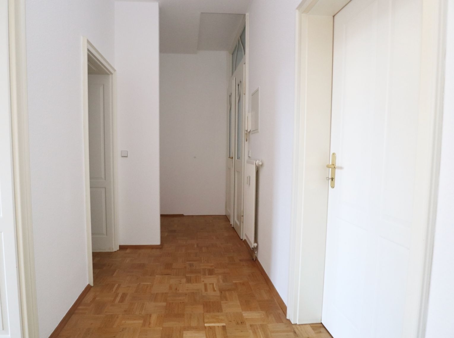 3-Raum Wohnung in Chemnitz • Parkett • Balkon • Wanne • Aufzug • Jugendstil • jetzt anrufen