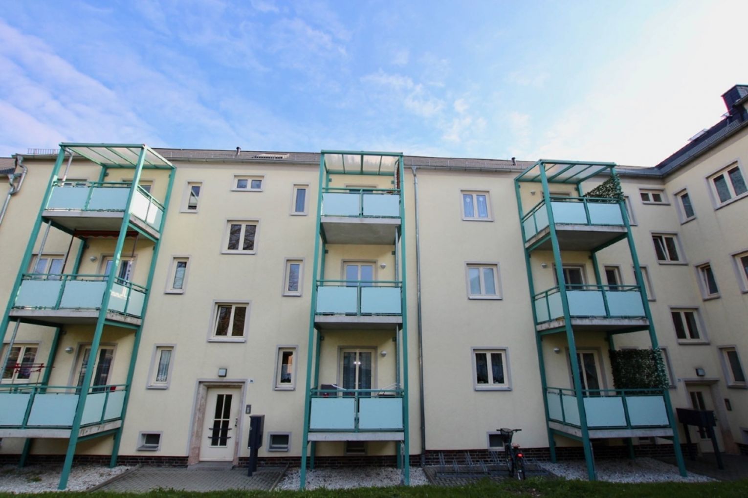 Balkon • 3-Raum Wohnung • Dachgeschoss • ruhige Lage • umgeben von Kleingärten