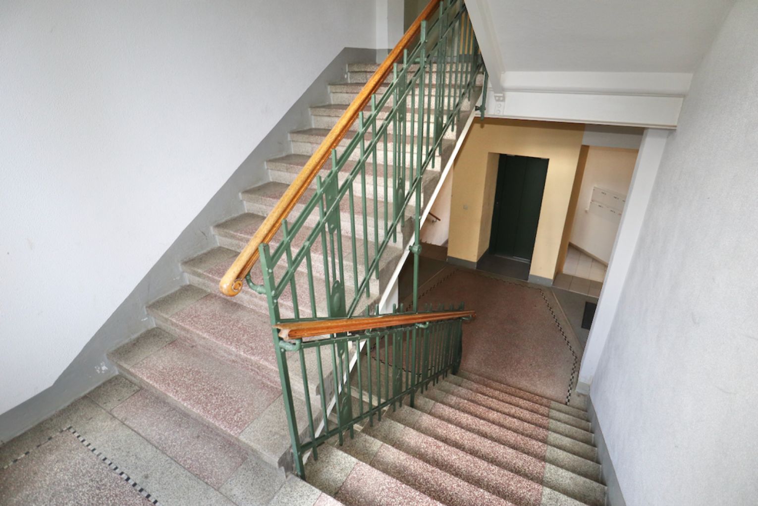 1 Zimmer • Wohnung • zur Miete • mit Balkon • Küche • Aufzug • auf dem Kaßberg • in Chemnitz