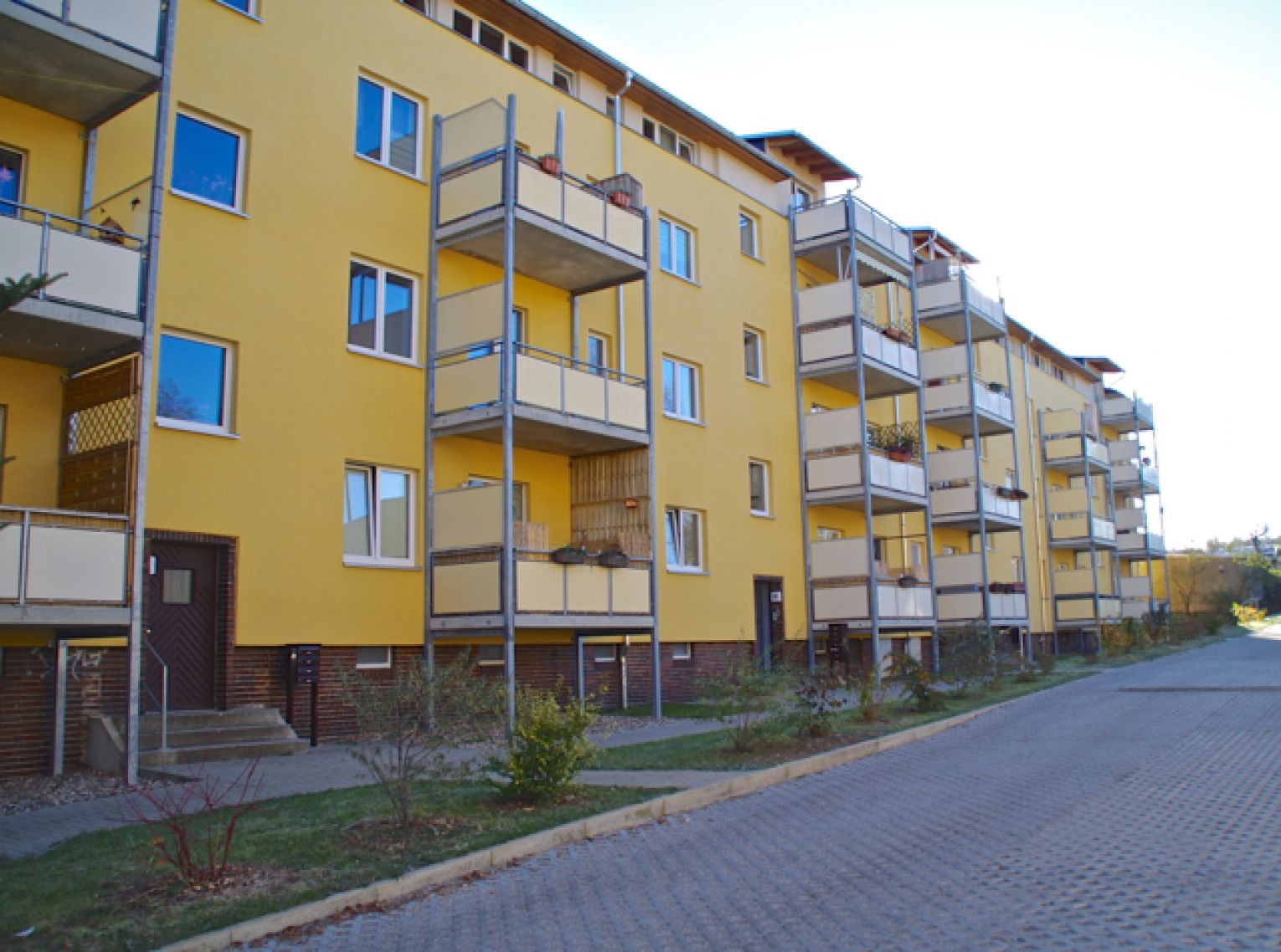 4-Raum • Südbalkon • schickes Laminat • Heimgarten • Stellplatz • Fussbodenheizung • schnell machen!