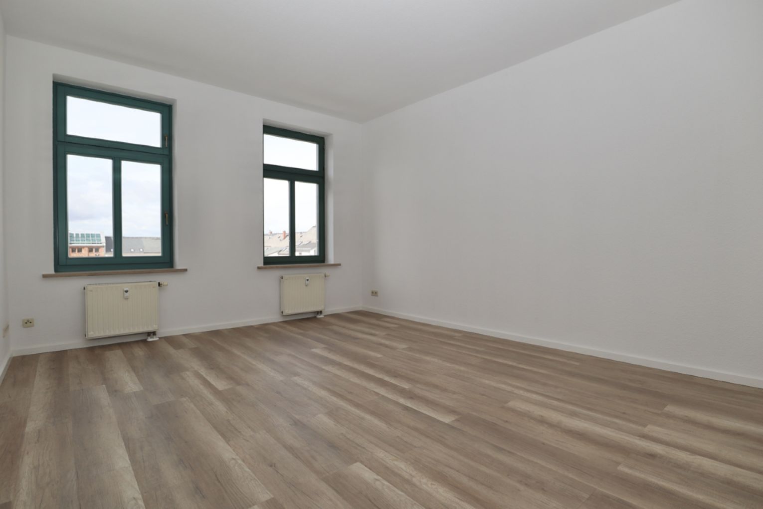 3 Zimmer • zur Miete • auf dem Sonnenberg • in Chemnitz • mit Balkon • und Küche • jetzt anrufen 