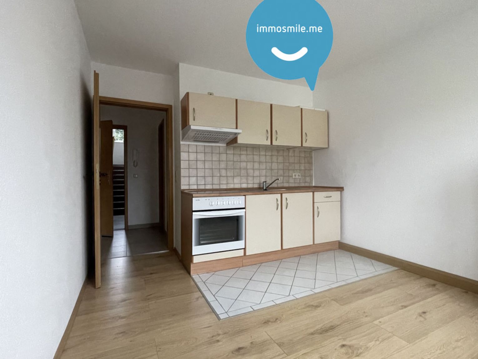 NEU SANIERT • Küchwald • offene Küche • 1,5-Zimmer-Wohnung • mit Einbauküche • Stellplatz