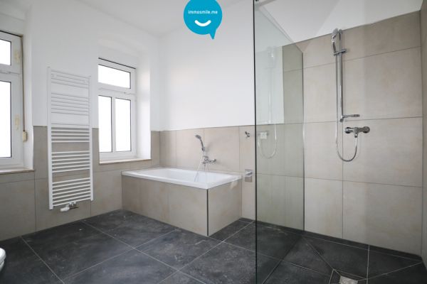 4-Raum Wohnung • Terrasse • Tageslichtbad • Wanne/Dusche • Einbauküche • Stellplatz • jetzt anrufen