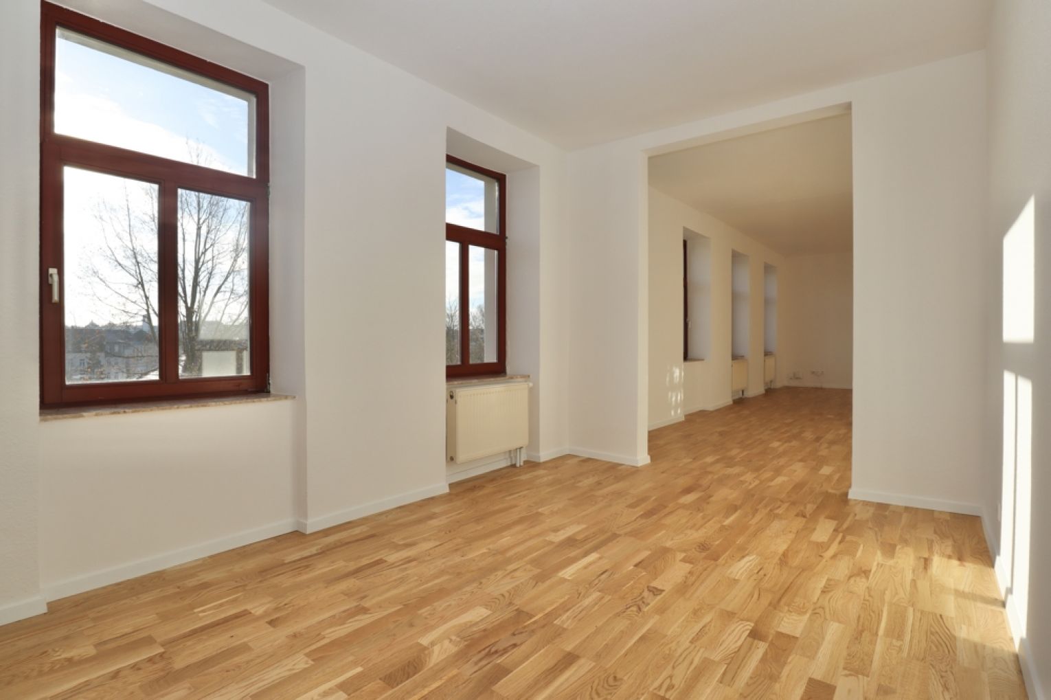 5-Raum Wohnung • Schloßchemnitz • NEU saniert • ruhige Lage • Balkon • zur Miete • jetzt anrufen