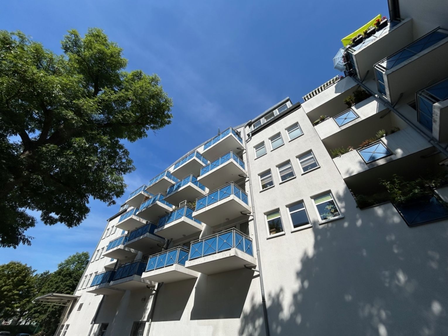 2-Zimmer • mit Einbauküche • Aufzug • zentral • Schloßchemnitz • Balkon • zur Miete