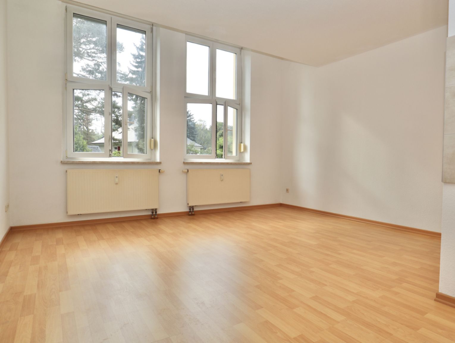 in Hainichen • Garage • 2-Raum Wohnung • ruhig gelegen • zur Miete • Einbauküche • jetzt anrufen