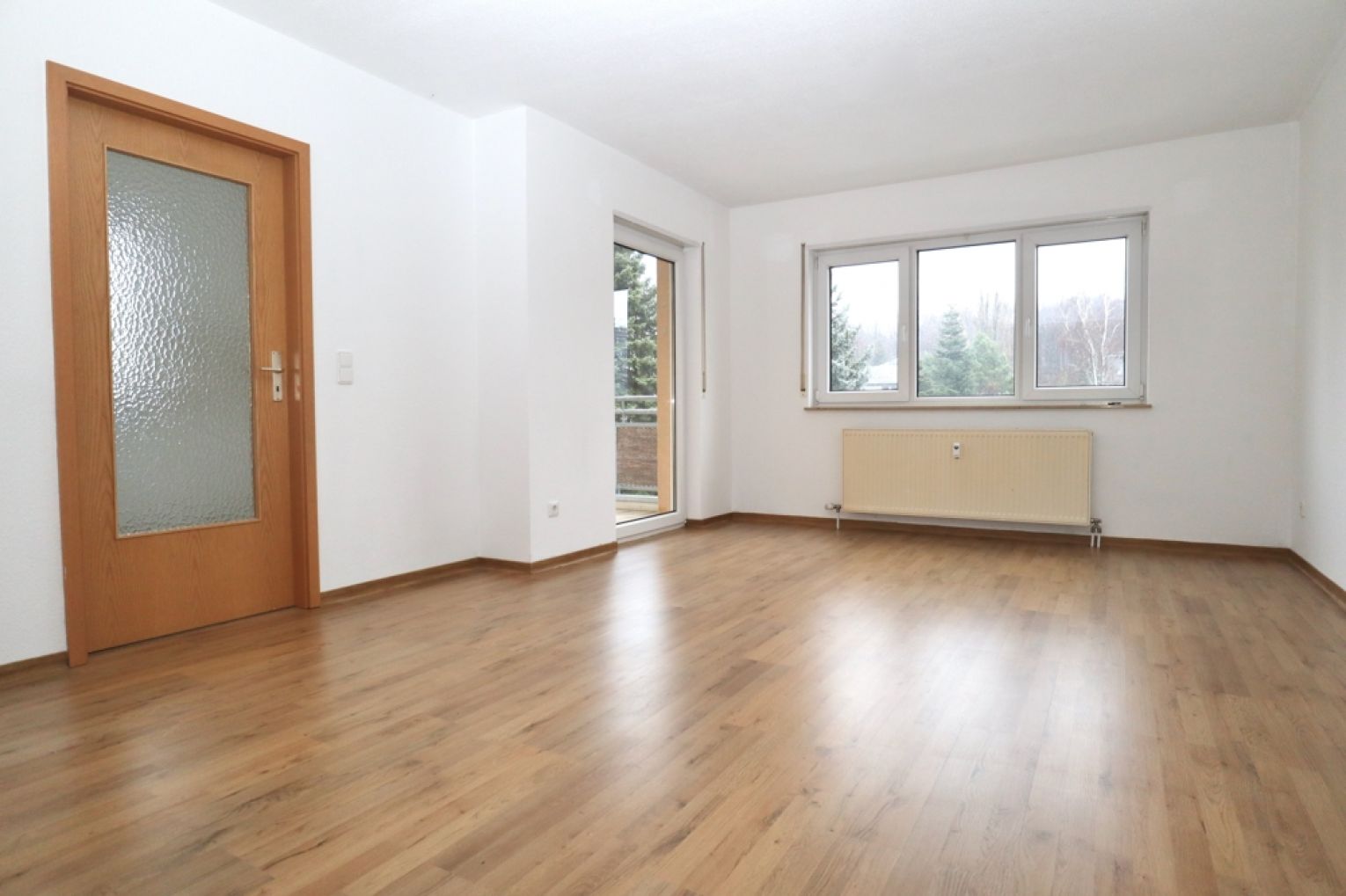 Borna-Heinersdorf • 2-Raum Wohnung • mit Loggia
• Tiefgarage • schnell eine Besichtigung vereinbaren