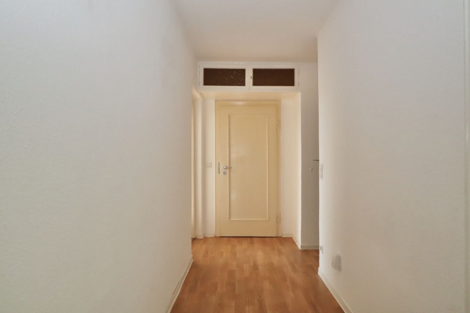 2 Zimmer • mit Balkon • im Lutherviertel • Tageslichtbad • Laminat • in Chemnitz • jetzt mieten !!