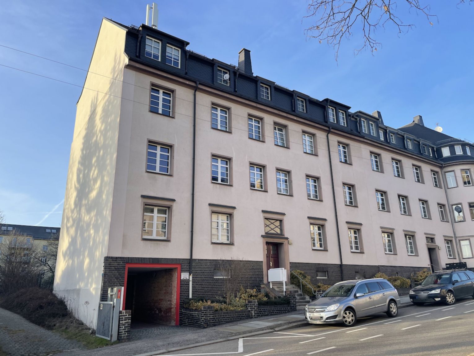 60 qm • Laminat • 2-Zimmer • Essküche • Sonnenbalkon • Lift • Wanne • gleich anschauen • Chemnitz