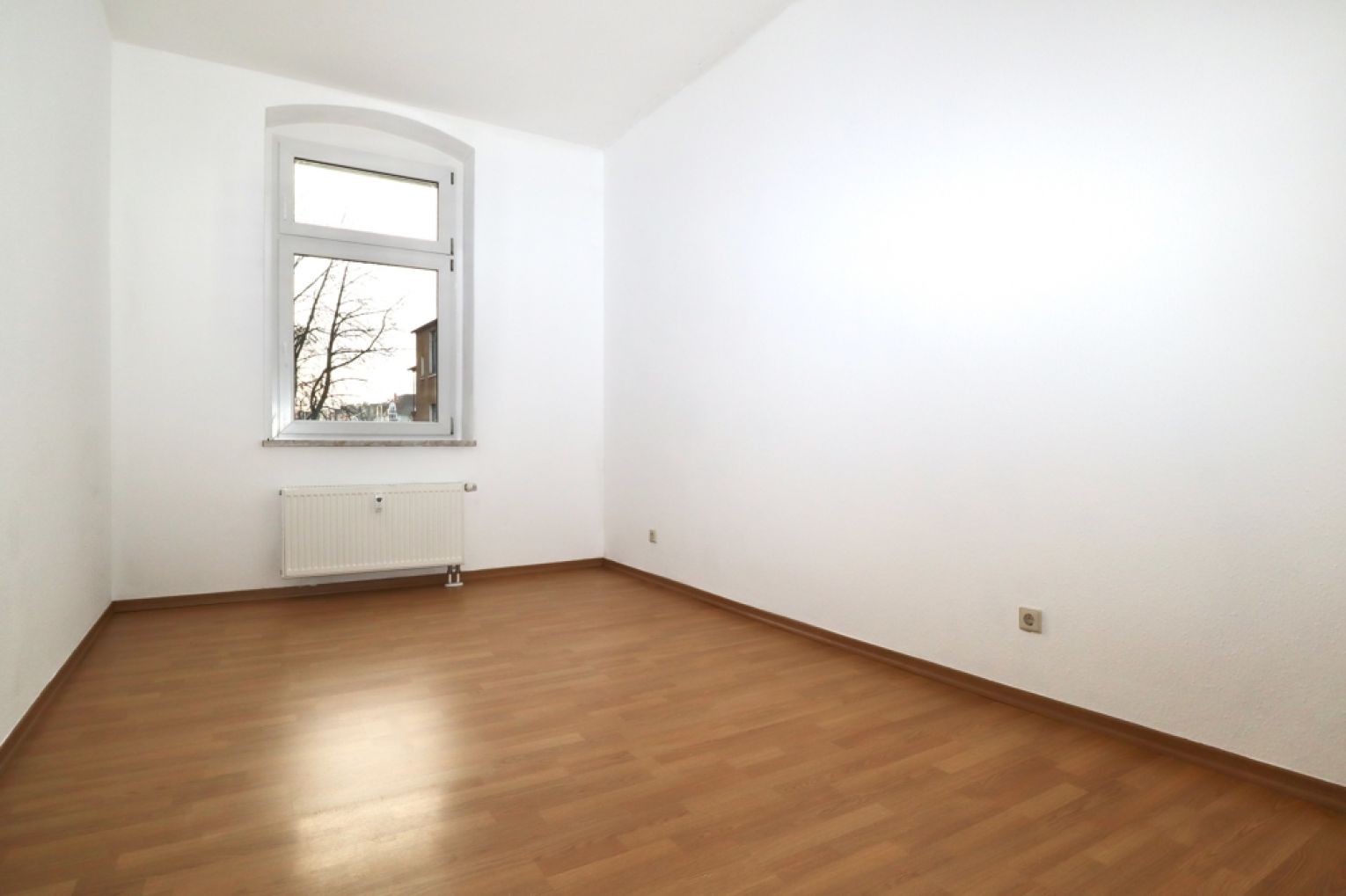 Gutschein • 3 Zimmer • mit Balkon • Stellplatz • am Uni-Campus • zur Miete • ab sofort frei!