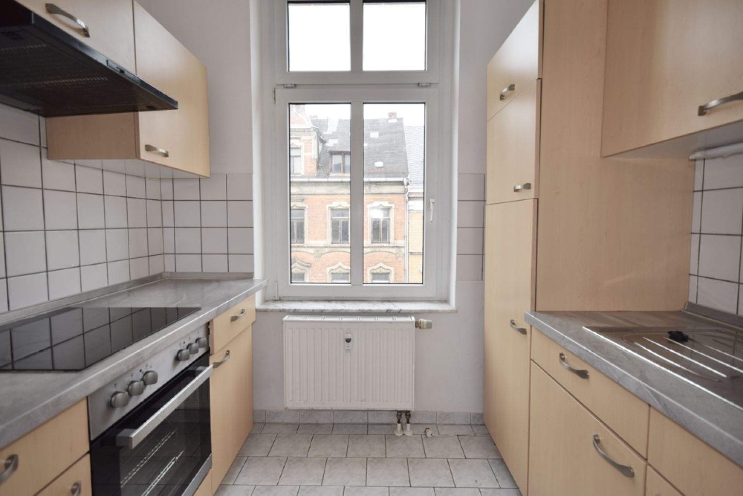 individueller Grundriss • 3 Zimmer • Südbalkon • EBK • Stellplätze • schnell Termin vereinbaren!